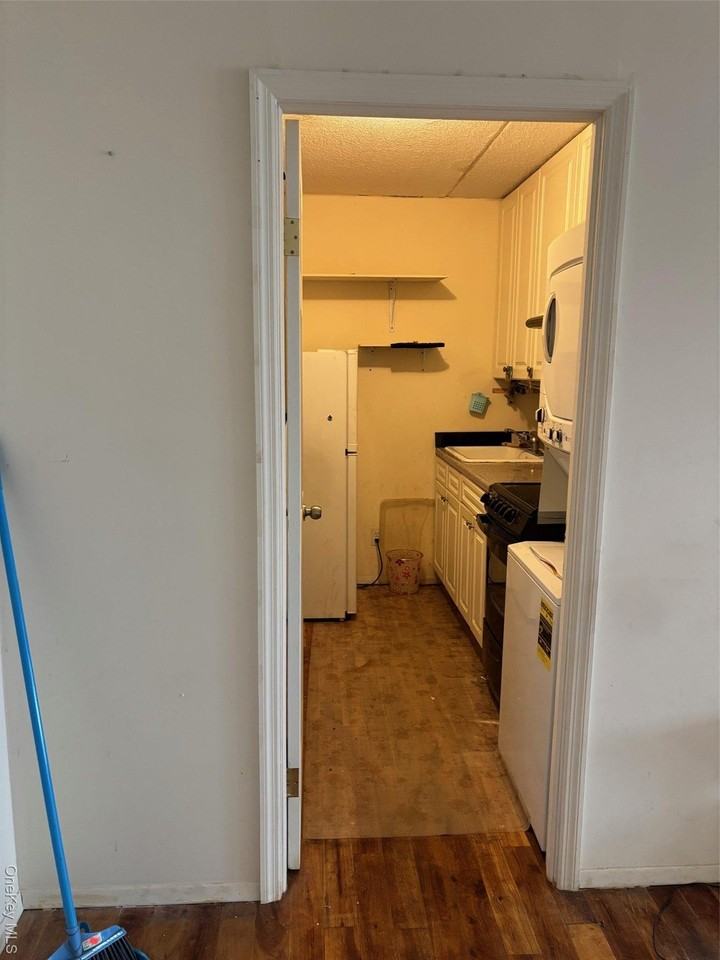 3370 Prince St #907 - Photo 3 of 4