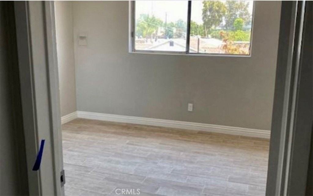 11934 Runnymede St #3 - Photo 7 of 10