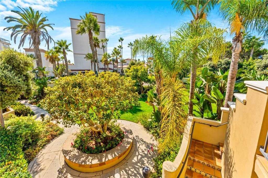 21249 Alanis Cir - Photo 3 of 45