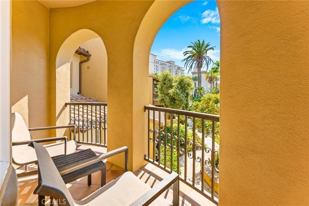 21249 Alanis Cir - Photo 4 of 45