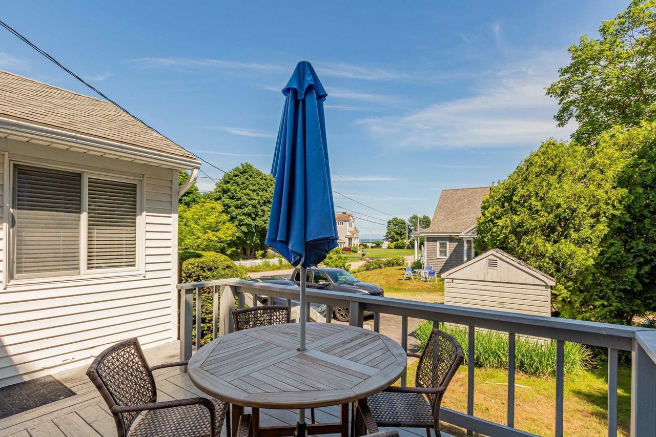 18 Baker Ave - Photo 5 of 15