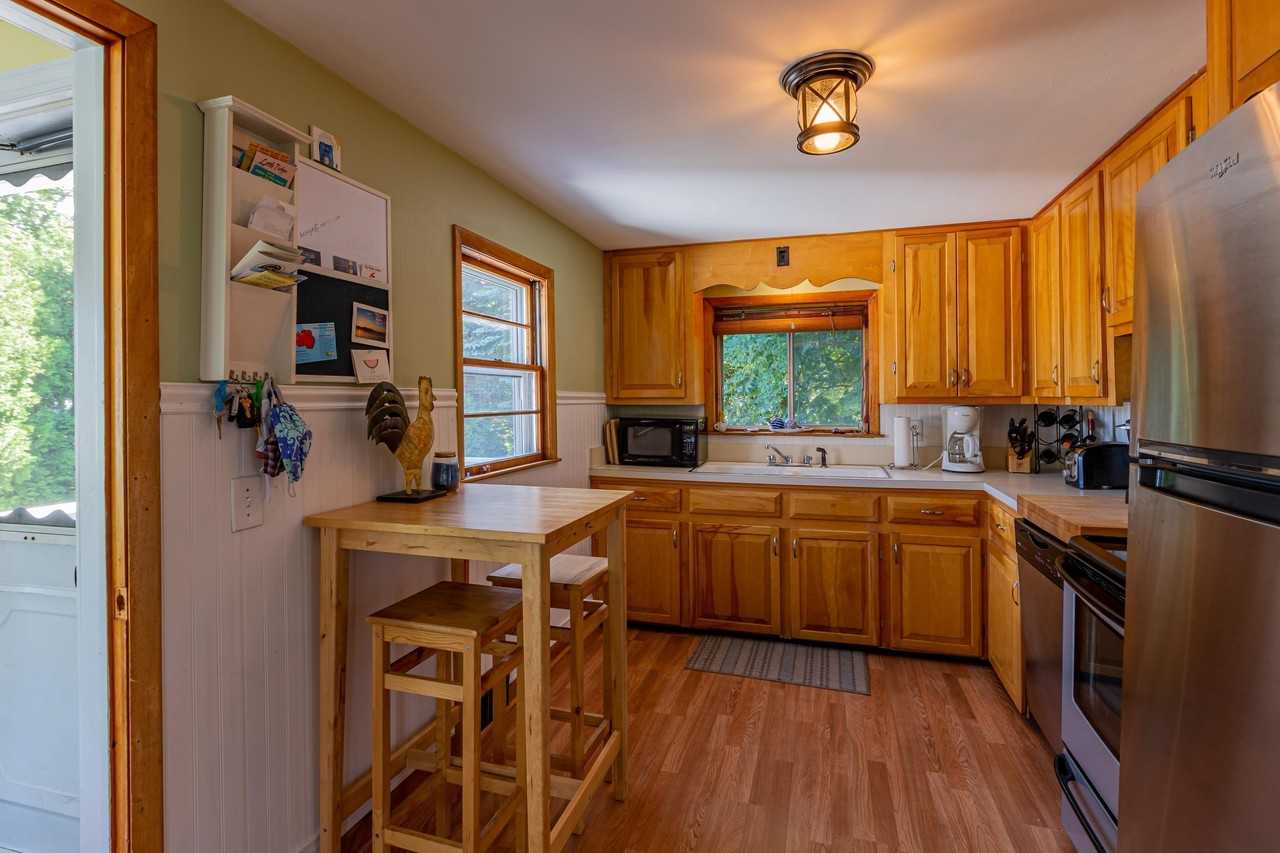 18 Baker Ave - Photo 6 of 15