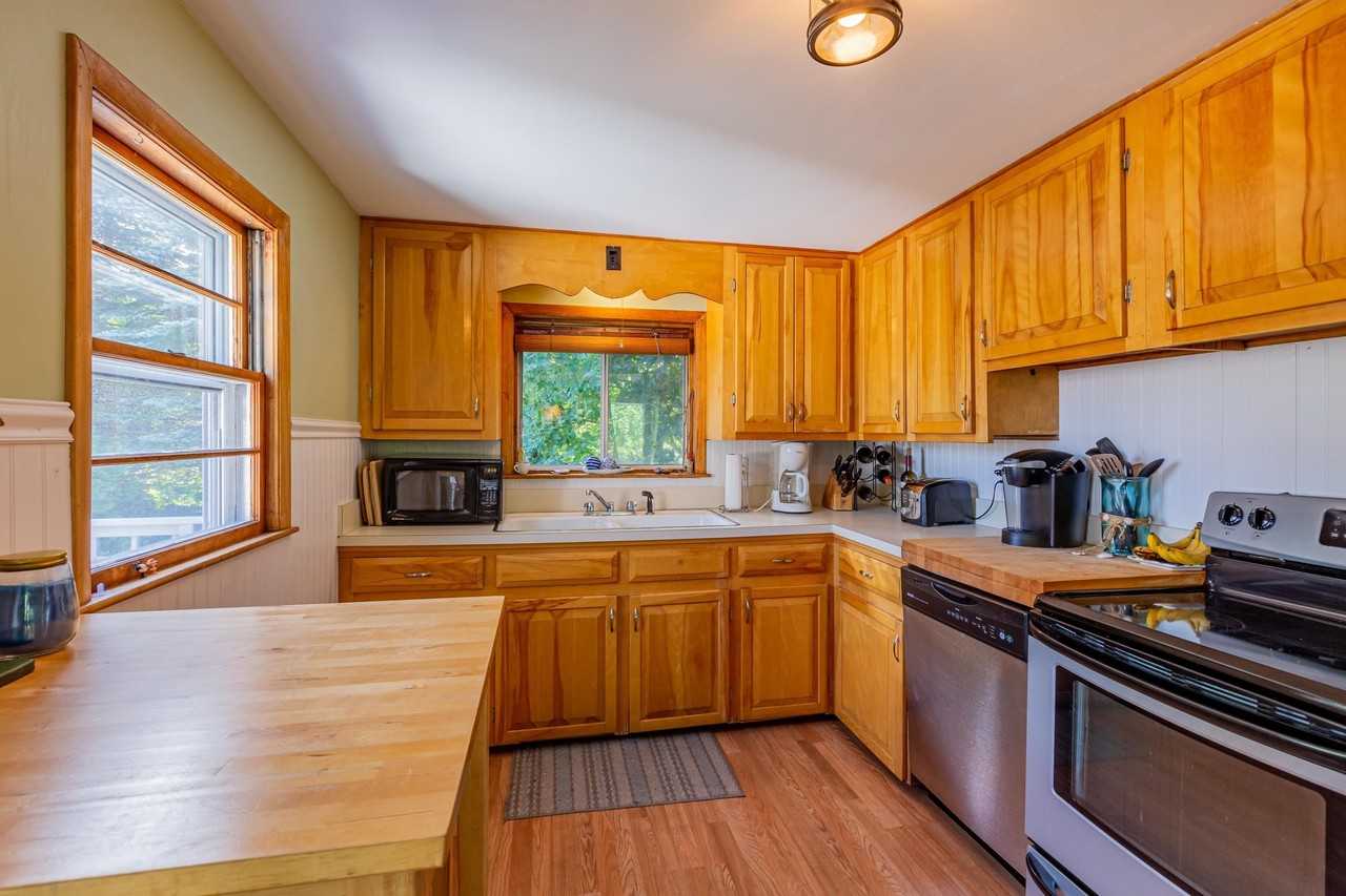 18 Baker Ave - Photo 7 of 15