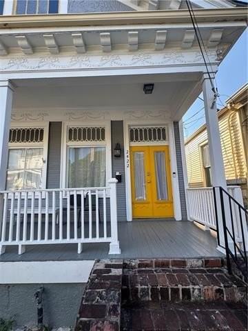 2422 General Pershing St - Photo 3 of 15