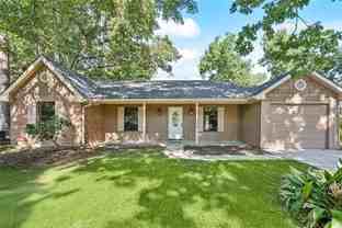 215 W Hickory St - Photo 1 of 1