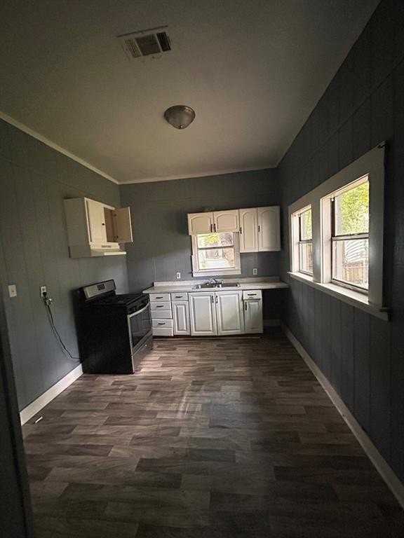 2230 Darien St - Photo 5 of 5