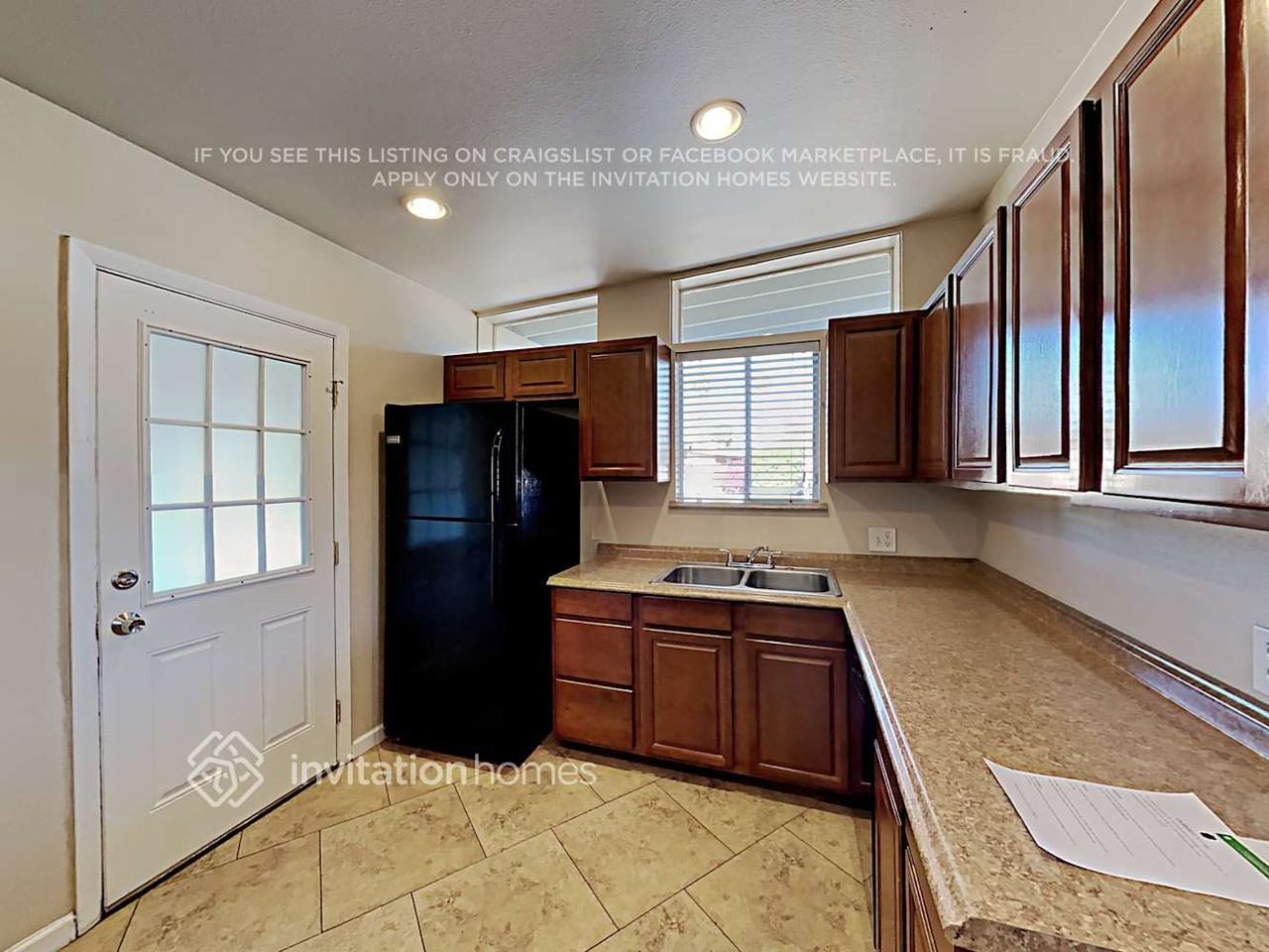 3735 W Puget Ave - Photo 7 of 17