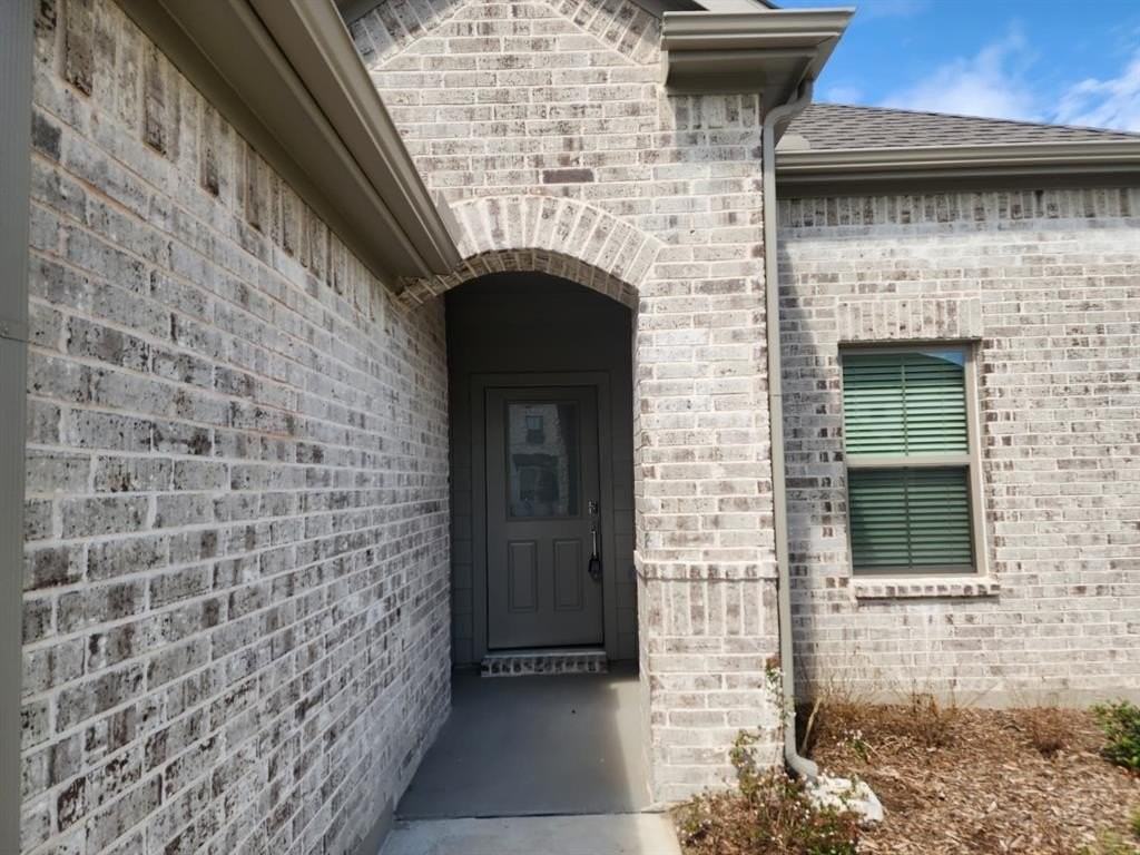 1010 Rosemary Hill Dr - Photo 2 of 16