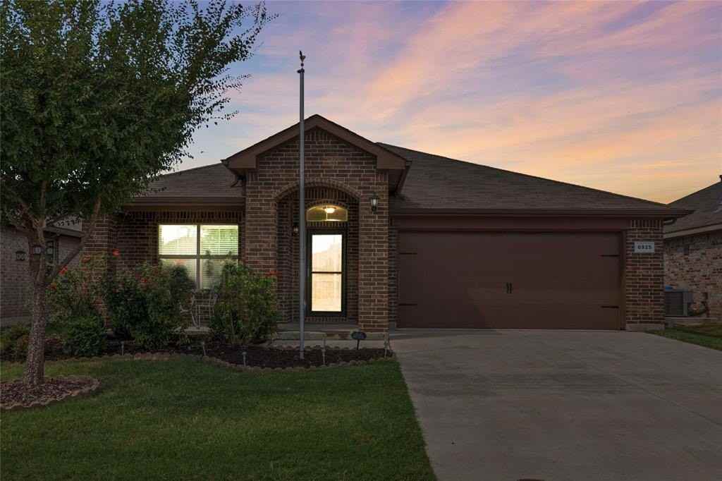 6925 Tide Ln - Photo 4 of 33