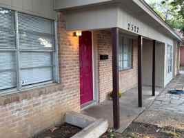 featured image of 2522 Cunningham St