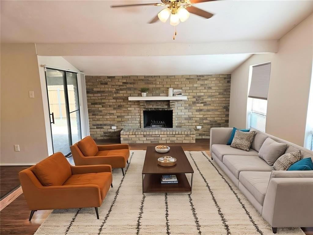 4708 Woodfield Dr - Photo 3 of 30