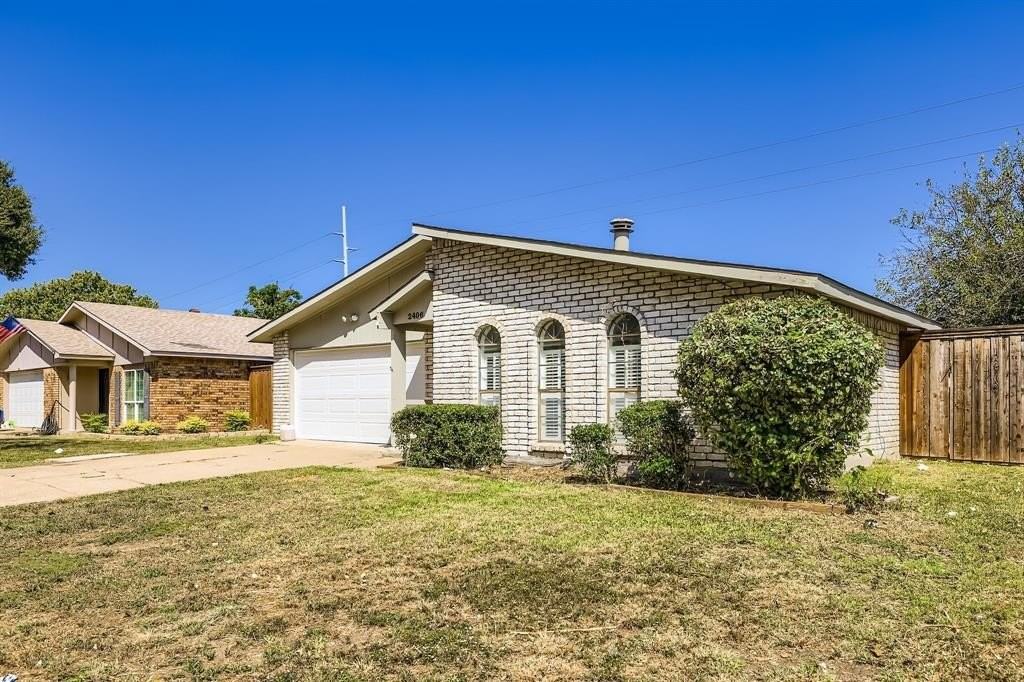 2406 Norway Dr - Photo 2 of 22