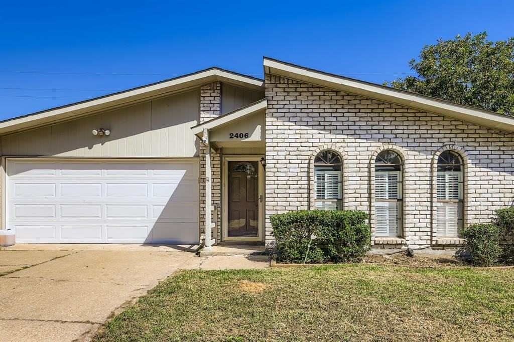 2406 Norway Dr - Photo 3 of 22