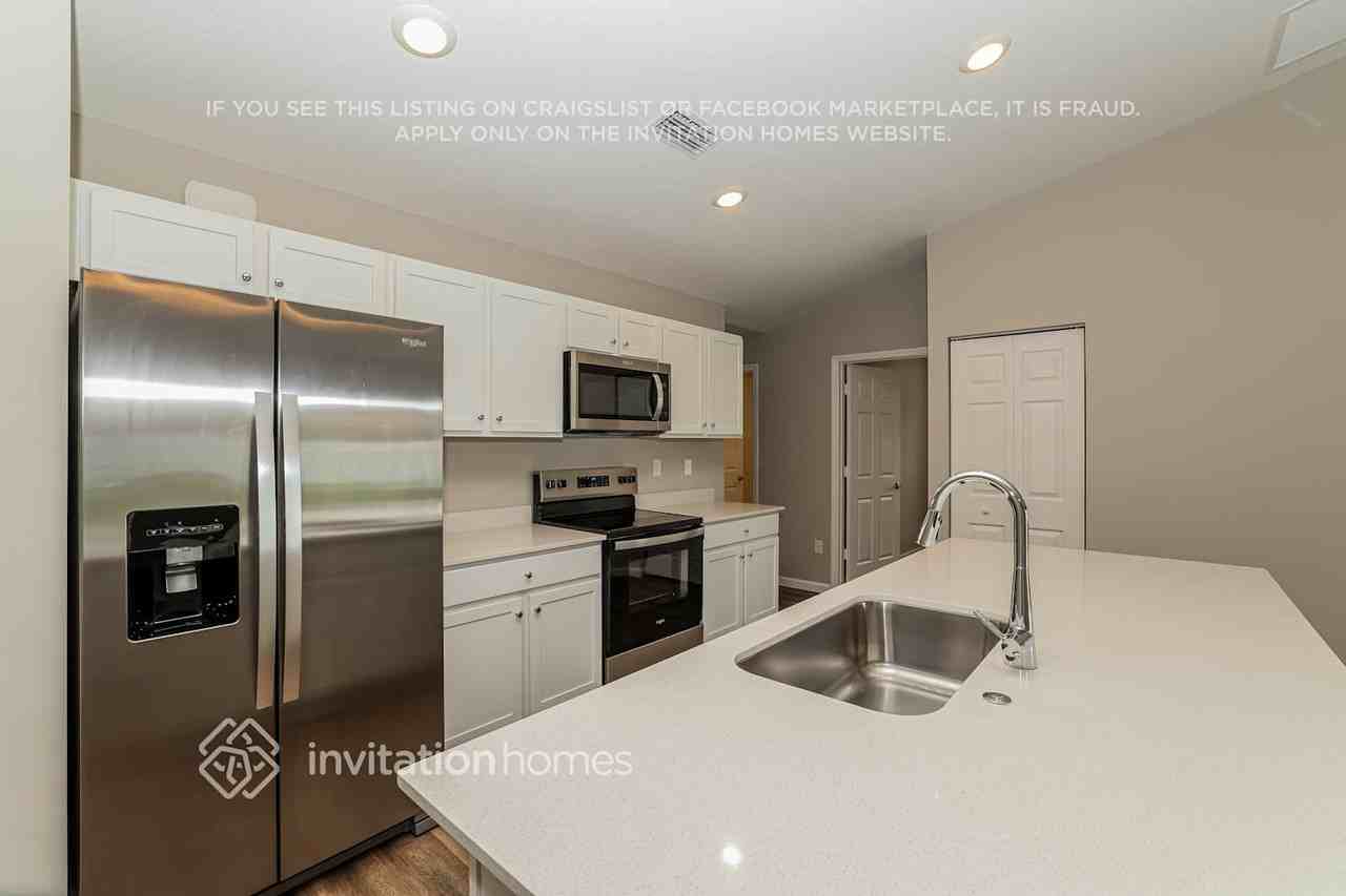 3117 Sw Martin St - Photo 7 of 17