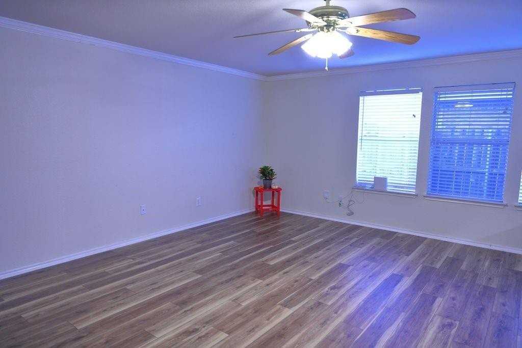 2900 Bluffs Court - Photo 6 of 25