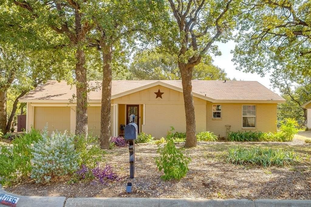 7036 Crabtree Ln - Photo 4 of 31