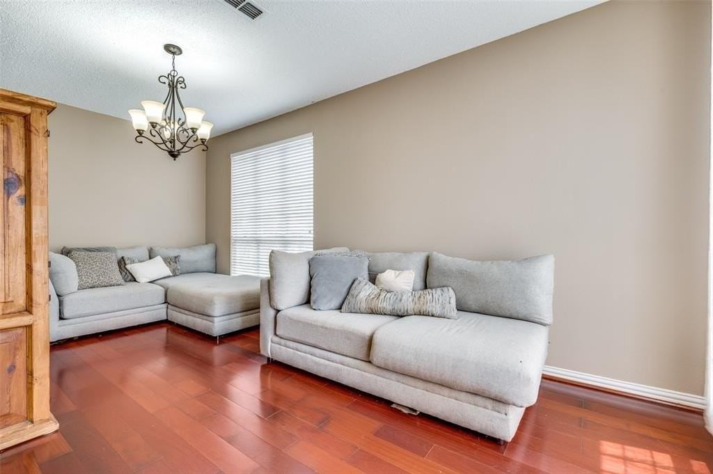 337 Sweet Leaf Ln - Photo 4 of 25