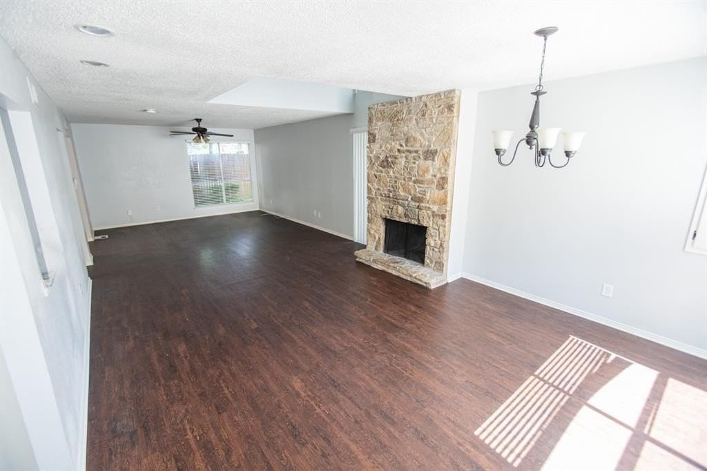 2236 Irwin St - Photo 6 of 11