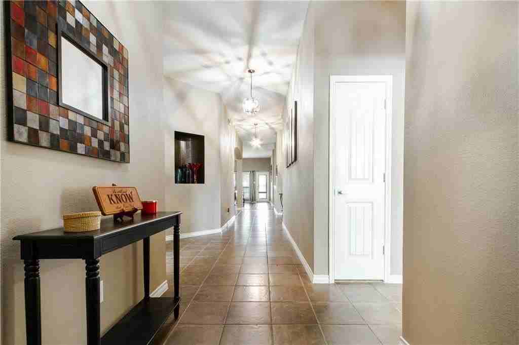 7813 Loma Alta Trl - Photo 4 of 30