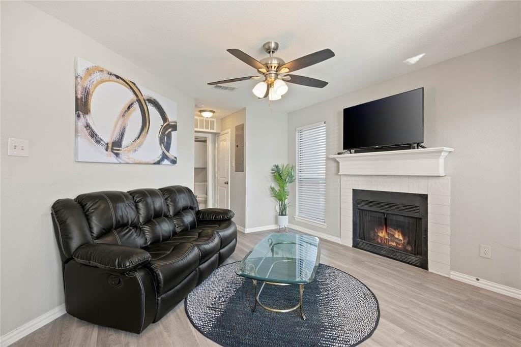 1608 Pecan Chase Cir #19 - Photo 6 of 12