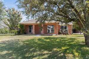 featured image of 920 Mason Ln