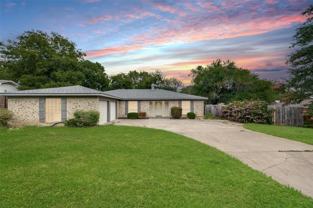 9704 Leland Ln - Photo 1 of 1