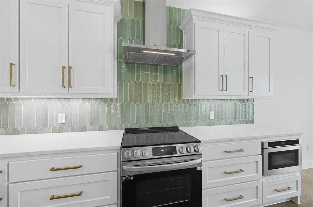 100 Cardinal Woods Ct - Photo 6 of 36