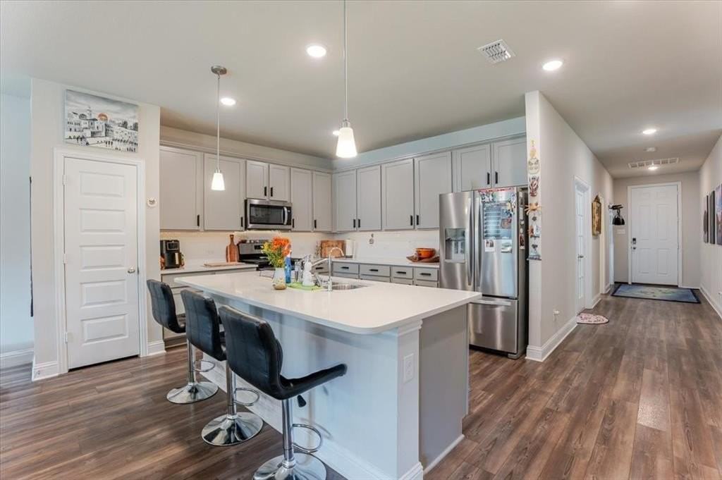 8225 Manx Pt - Photo 3 of 17