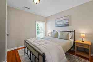 featured image of 22 Lincoln Ave #2