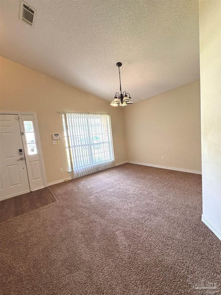 6360 Mers Ln - Photo 3 of 19