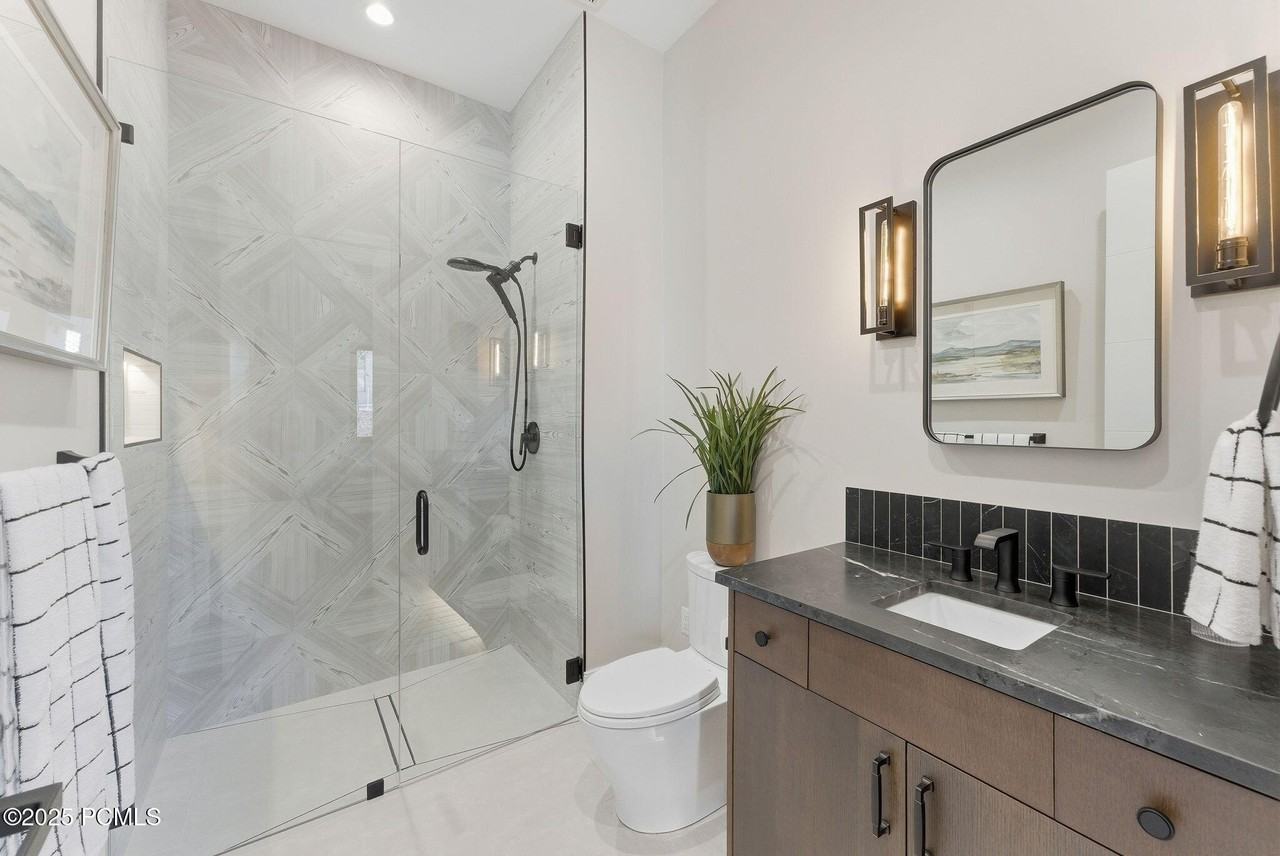 1385 Lasso Trl - Photo 5 of 50