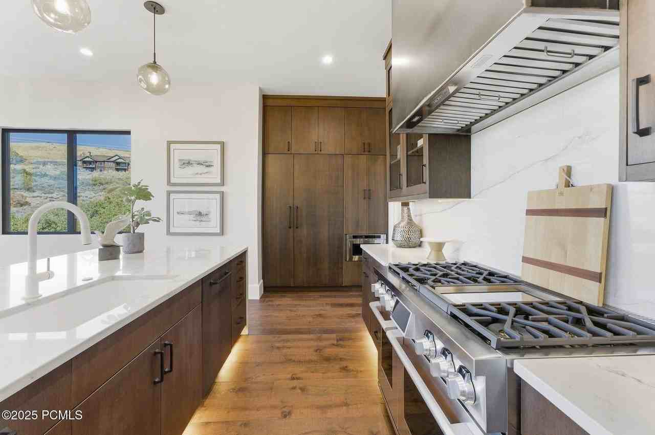 1385 Lasso Trl - Photo 7 of 50