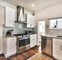 featured image of 1057 Woodside Ave
