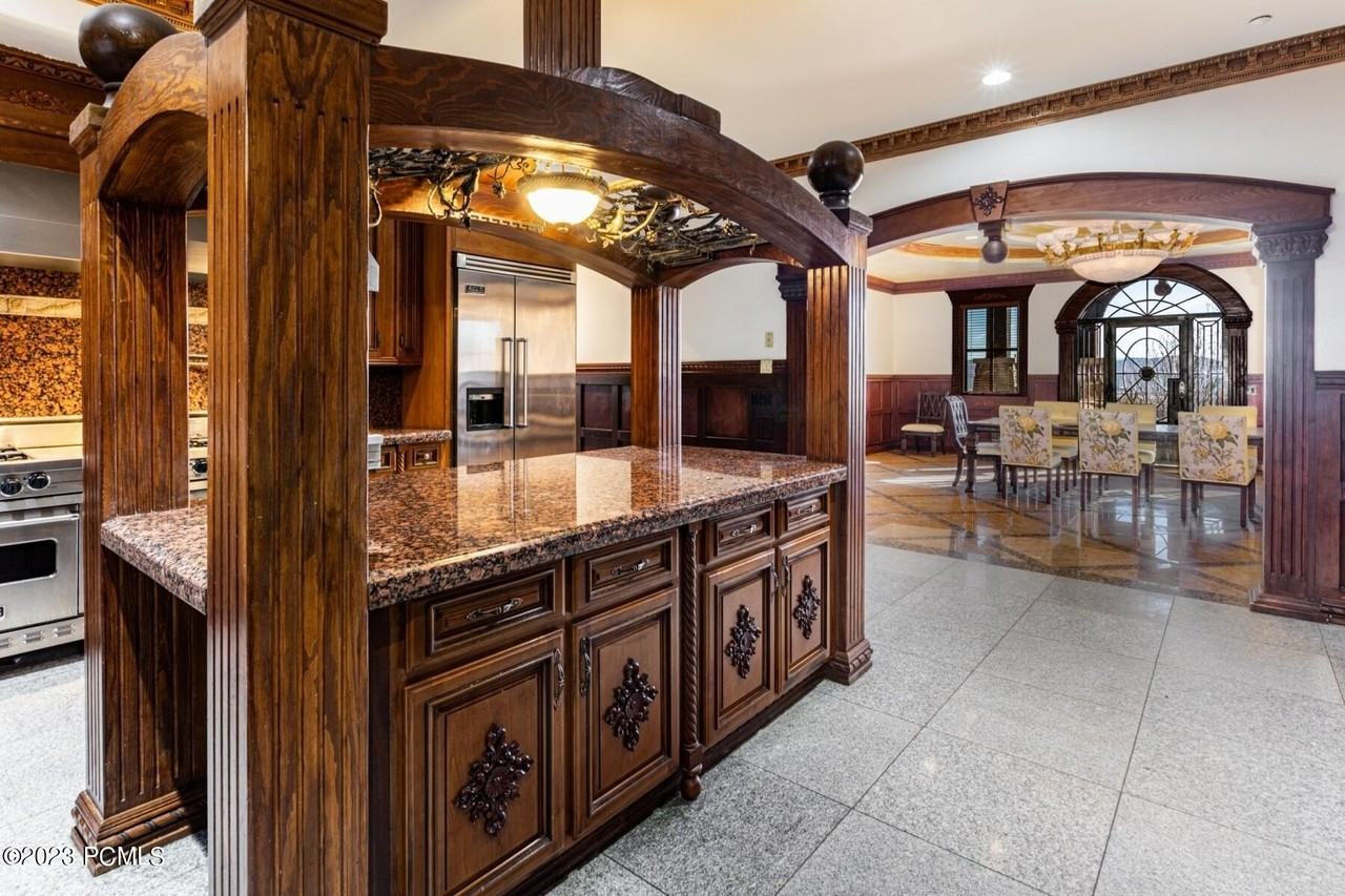 5320 Cove Hollow Ln - Photo 7 of 45