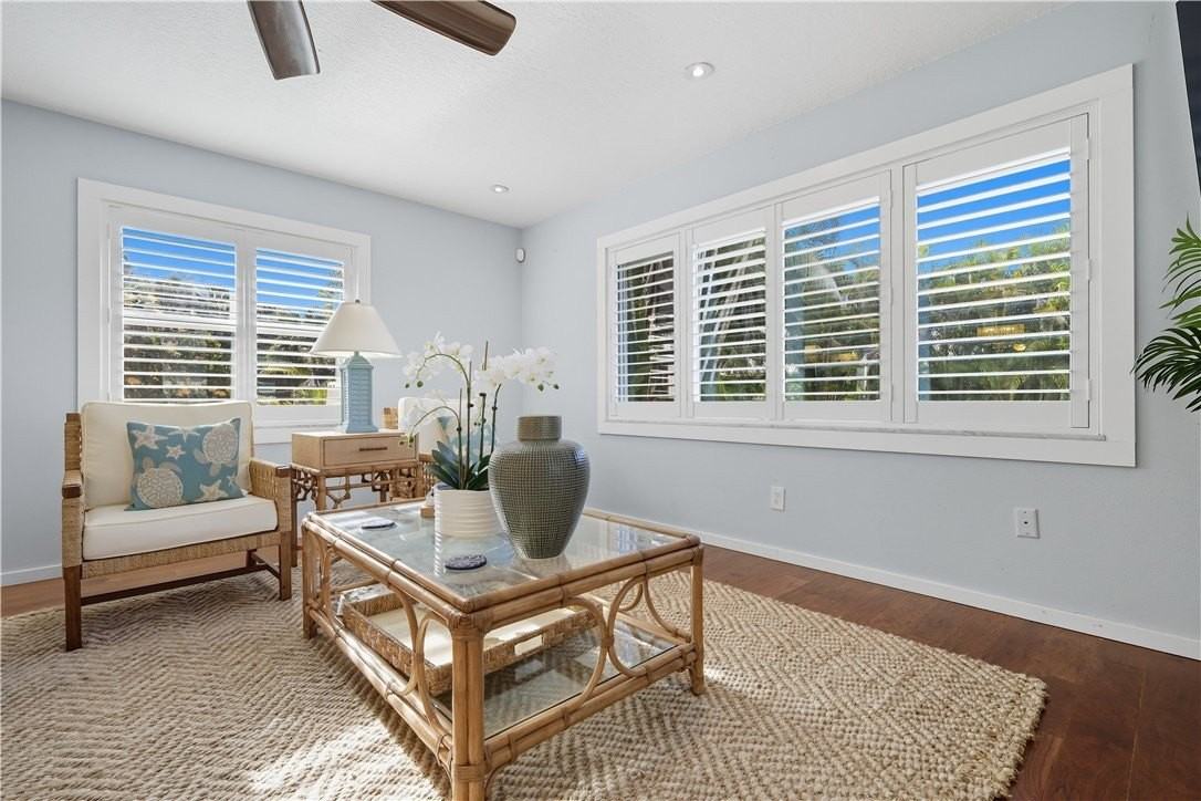 676 Royal Palm Pl - Photo 6 of 35