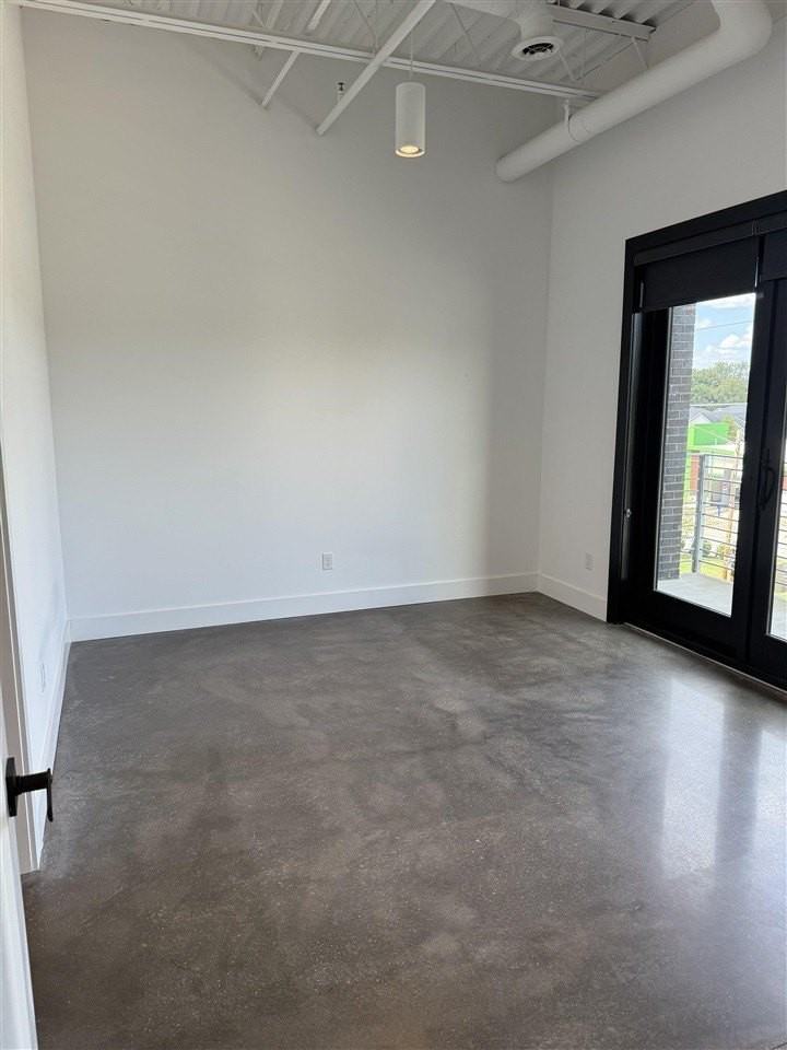 1131 Fairview Ave #305 - Photo 5 of 13