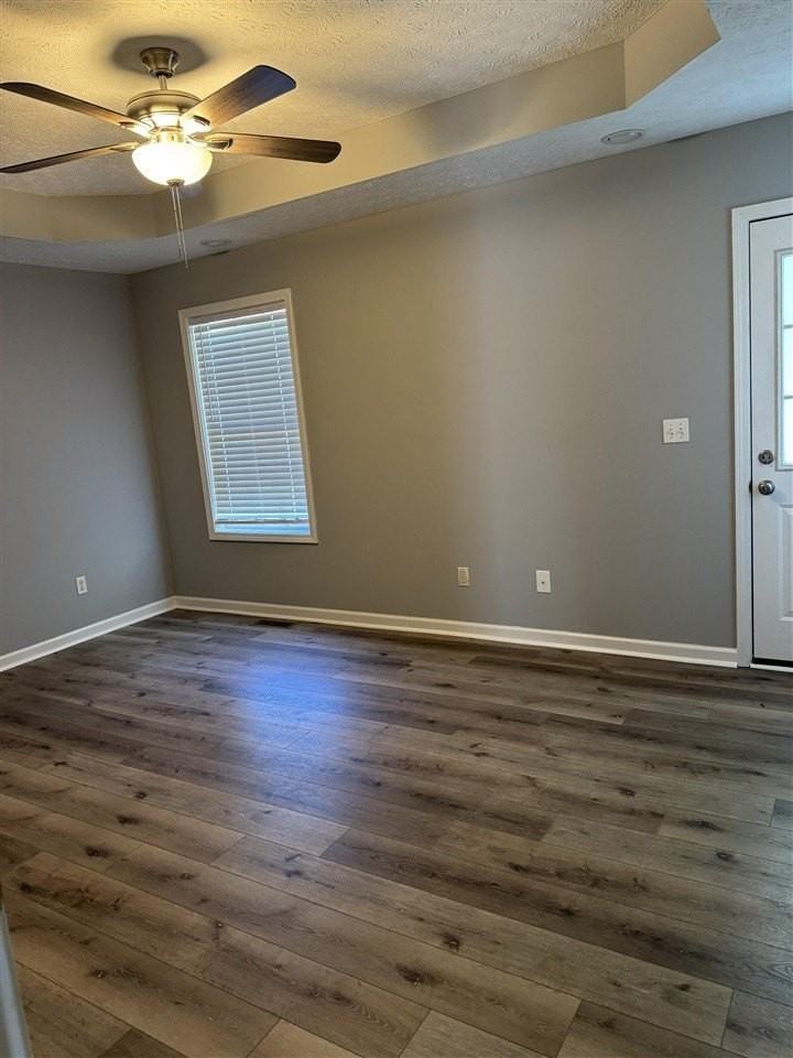 352 Paddle Wheel St - Photo 2 of 12