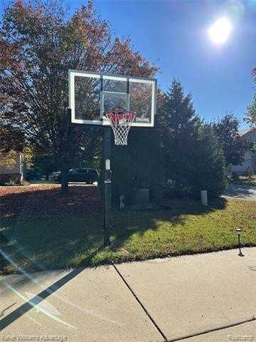 2057 Holly Berry Ln - Photo 2 of 21