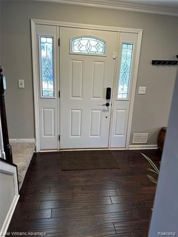 2057 Holly Berry Ln - Photo 3 of 21