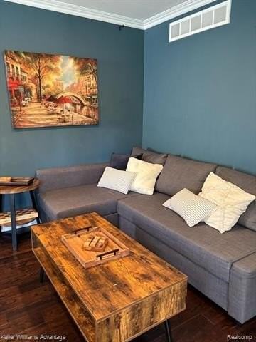 2057 Holly Berry Ln - Photo 6 of 21