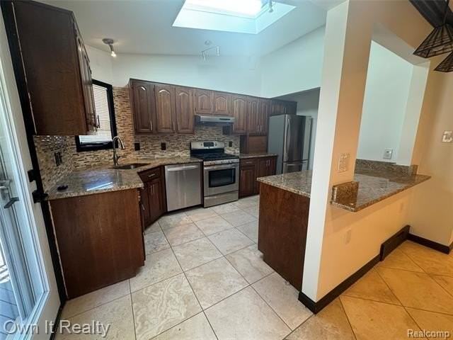 517 S Melborn St - Photo 6 of 23