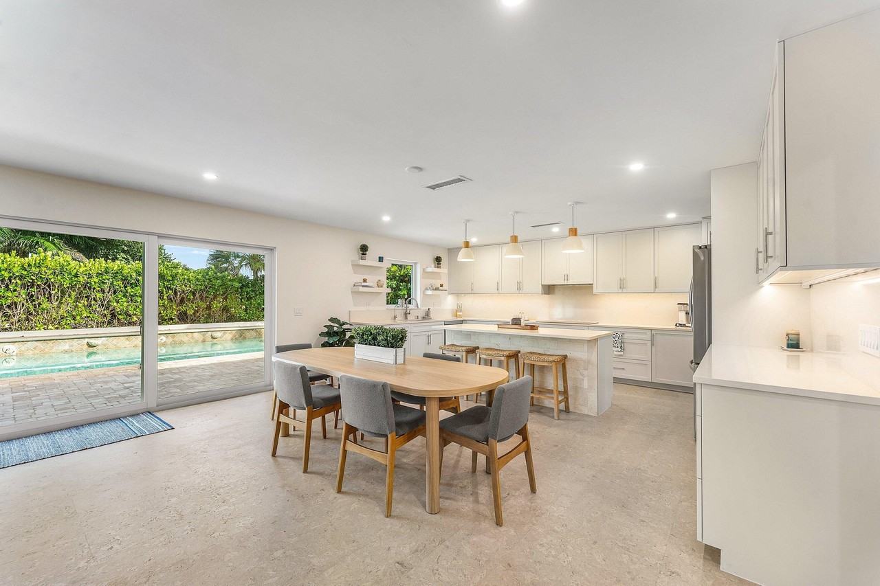 1070 Marble Way - Photo 5 of 39