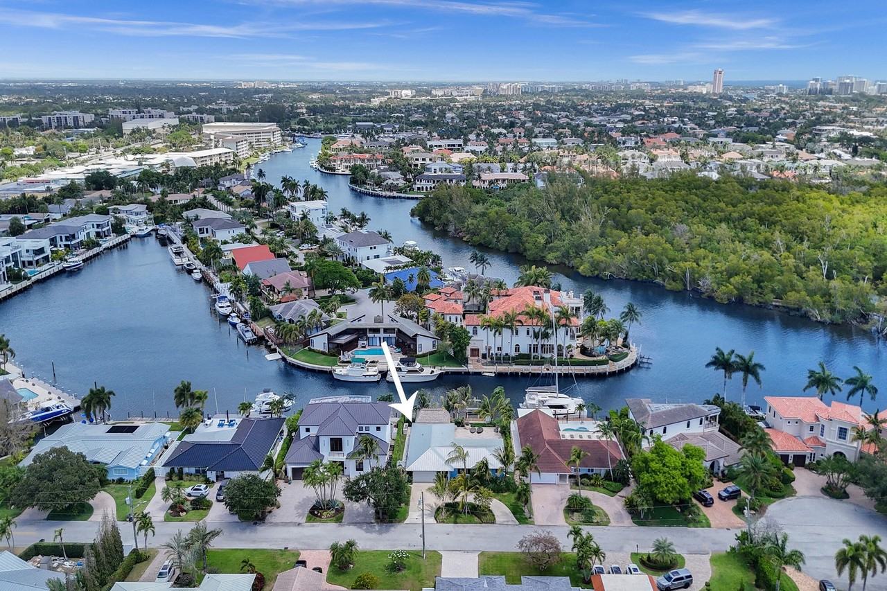 1107 Little Harbor Dr - Photo 2 of 50