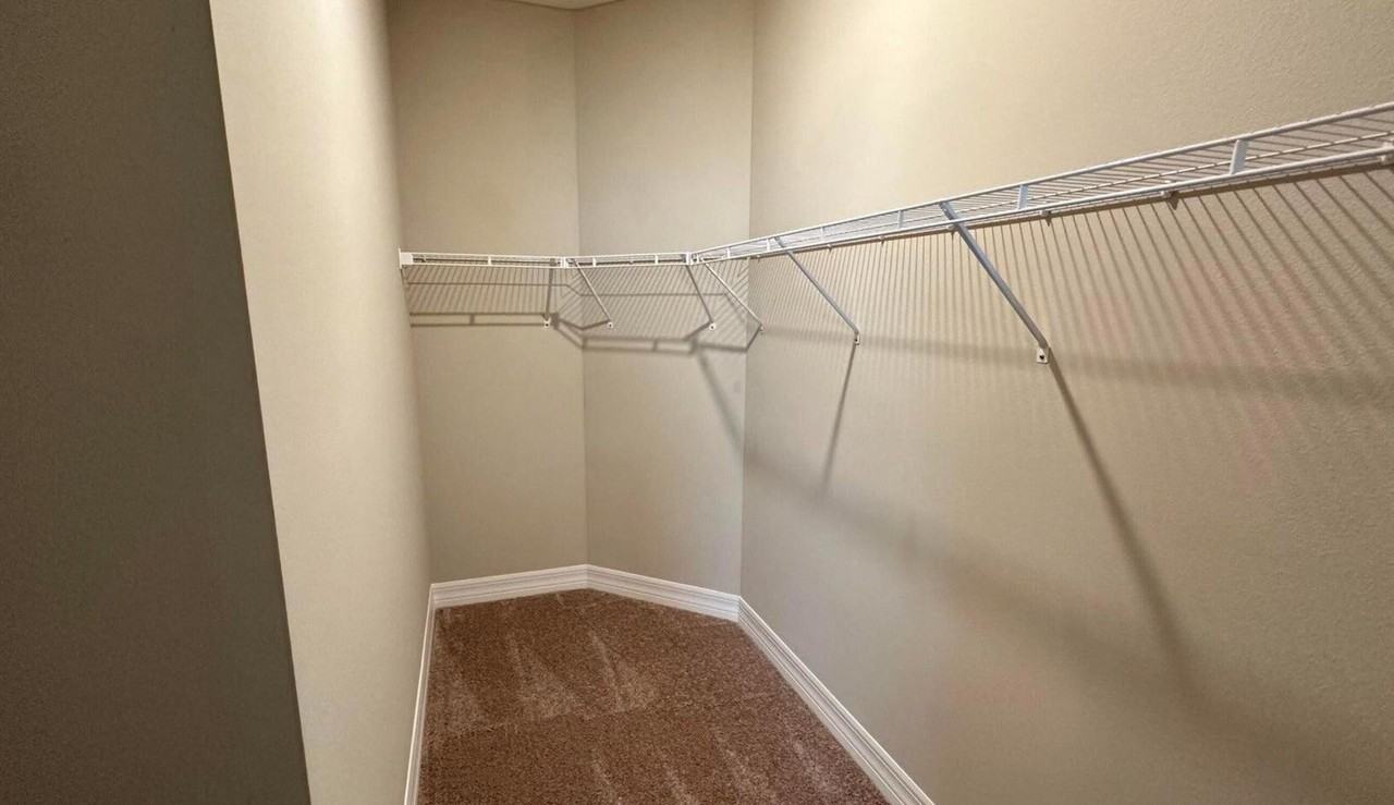 1724 Party Pl - Photo 7 of 12