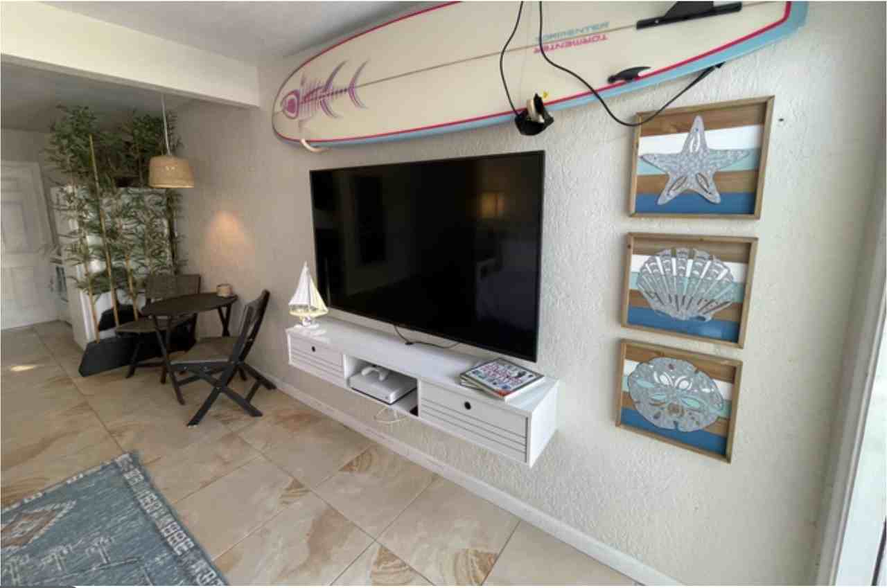 350 Nw 5th Ave - Photo 3 of 15