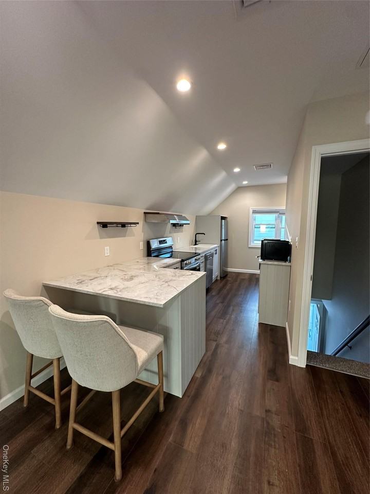 3071 Lowell Ave - Photo 3 of 5