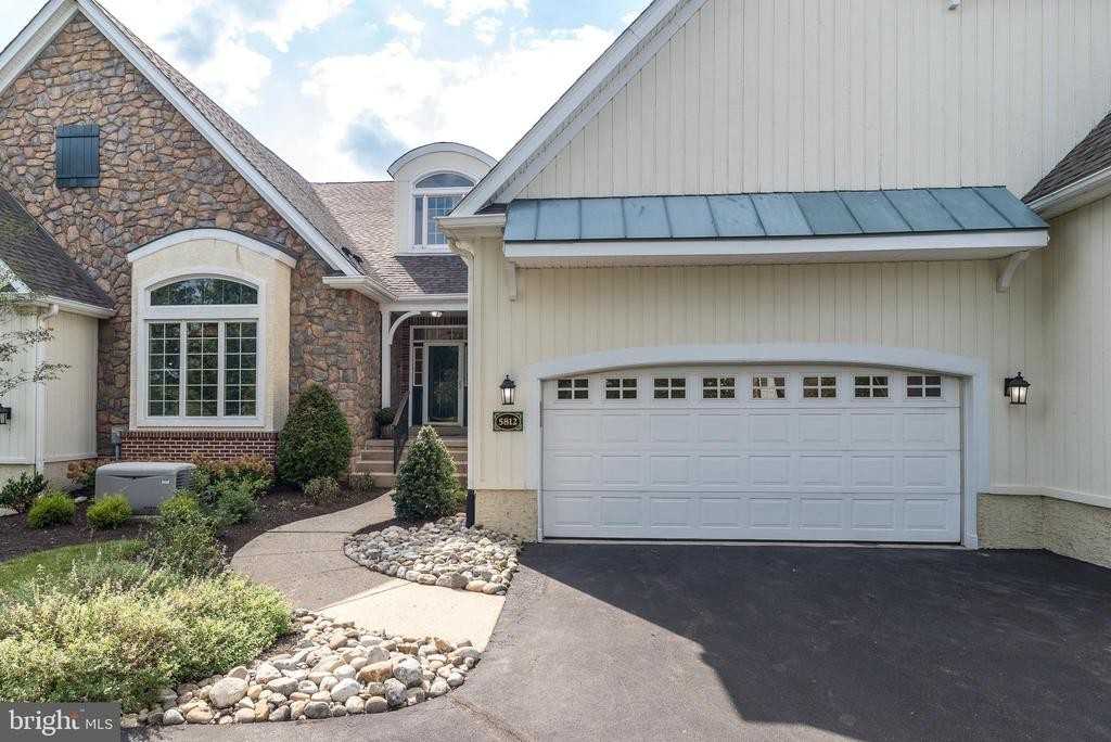 5812 Hickory Hollow Ln - Photo 3 of 50