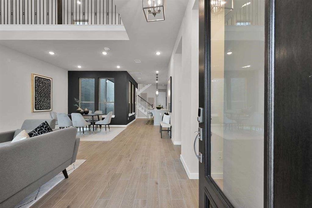 16630 Lake Austin St - Photo 5 of 49