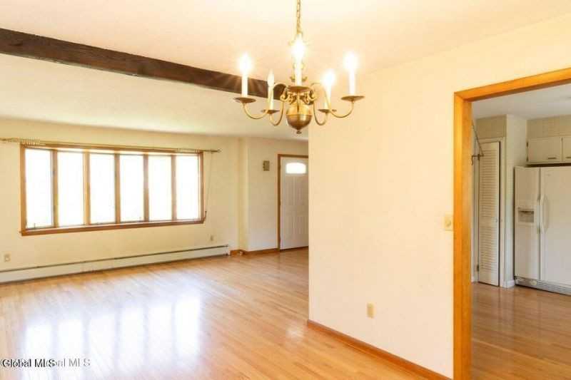 17 Cedarwood Dr - Photo 3 of 18