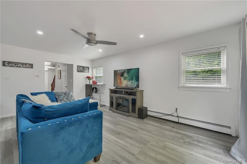 16 Fitzgerald Ct - Photo 3 of 18